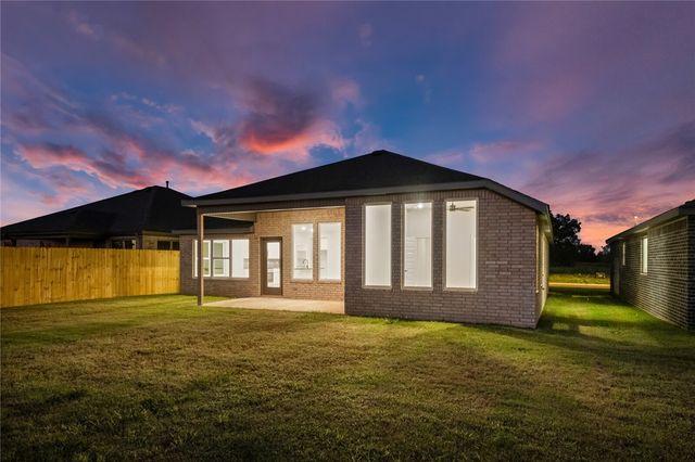 6401 NW Harley Street, Bentonville, AR 72713