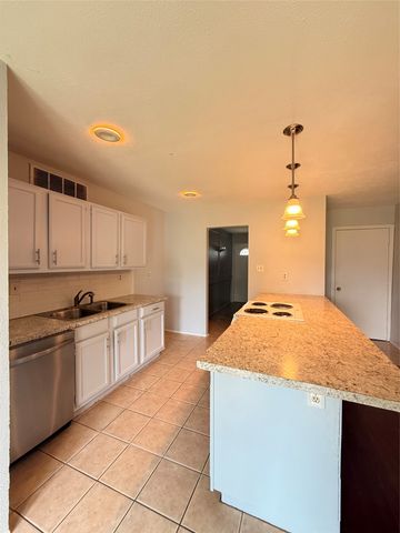 5512 Rutledge Drive, The Colony, TX 75056