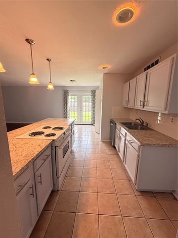 5512 Rutledge Drive, The Colony, TX 75056