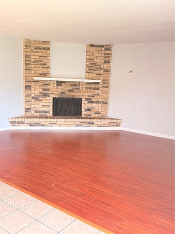 5512 Rutledge Drive, The Colony, TX 75056