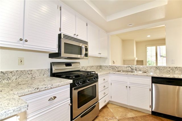 22325 Heritage Pass Place, Chatsworth, CA 91311