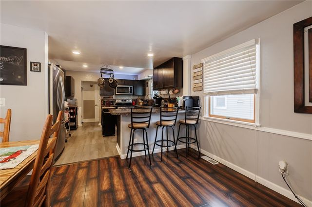 5 Ellis Drive, Gates, NY 14624