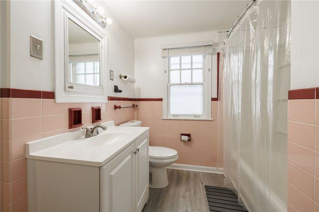 5 Ellis Drive, Gates, NY 14624