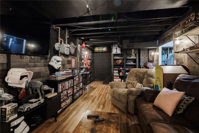 5 Ellis Drive, Gates, NY 14624