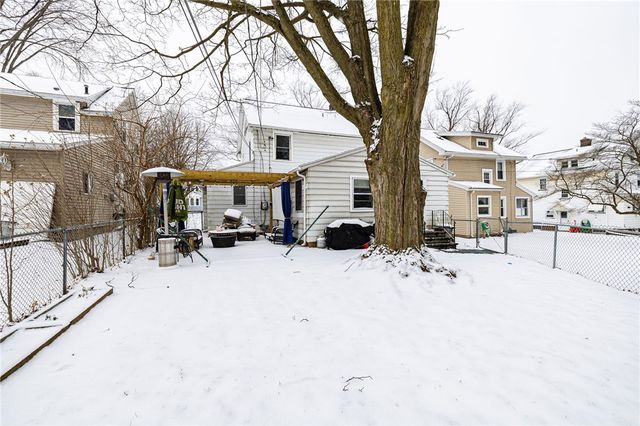 5 Ellis Drive, Gates, NY 14624