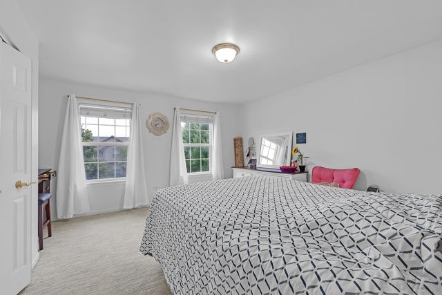 1300 Palisades Drive, Bolingbrook, IL 60490