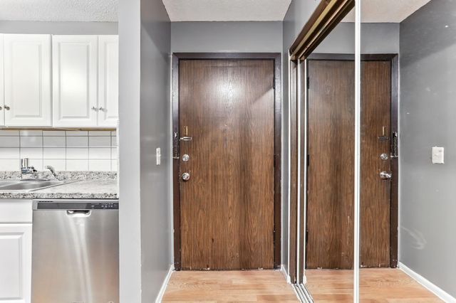 4207 Lakeside Avenue N 134, Brooklyn Center, MN 55429