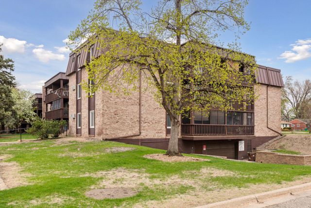 4207 Lakeside Avenue N 134, Brooklyn Center, MN 55429