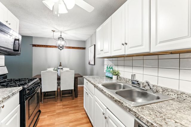 4207 Lakeside Avenue N 134, Brooklyn Center, MN 55429