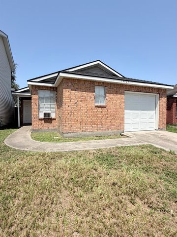 15527 Martineau Street, Houston, TX 77032