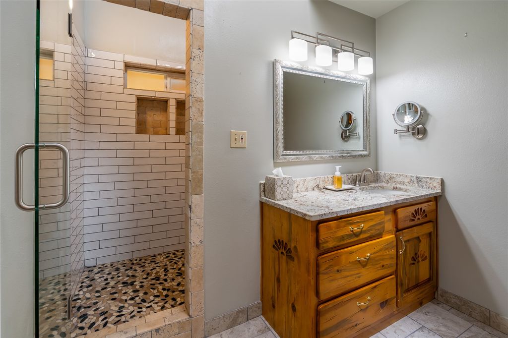 Image 16 of property listing at 187 Trilobite Trail, Jemez Springs, NM 87025
