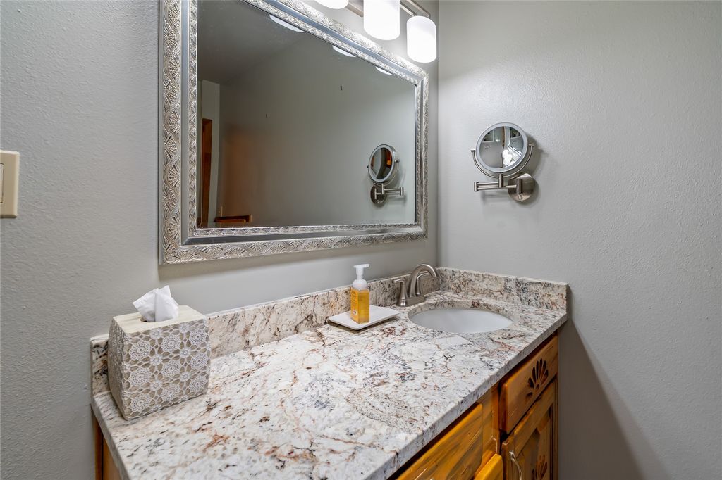 Image 17 of property listing at 187 Trilobite Trail, Jemez Springs, NM 87025