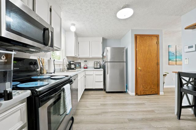 4913 Pear Tree Court, Columbus, OH 43230