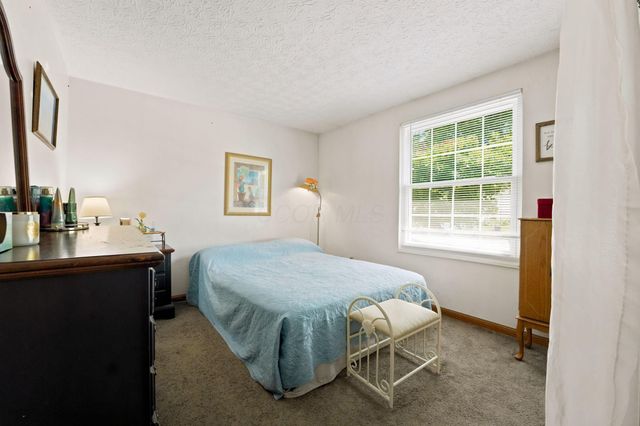 4913 Pear Tree Court, Columbus, OH 43230