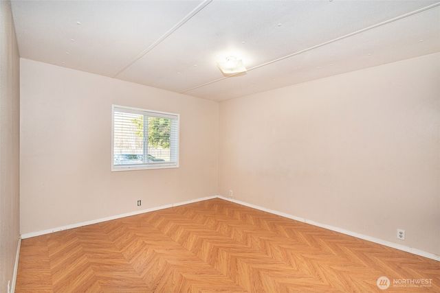 1002 Riepma Avenue, Oak Harbor, WA 98277