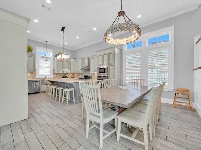 29 Los Angeles Street, Miramar Beach, FL 32550