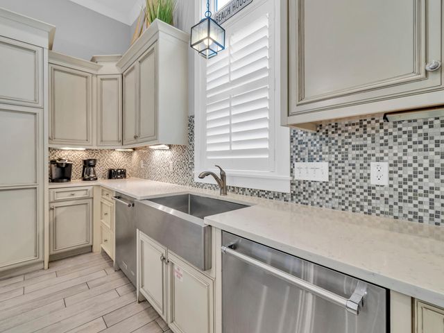 29 Los Angeles Street, Miramar Beach, FL 32550