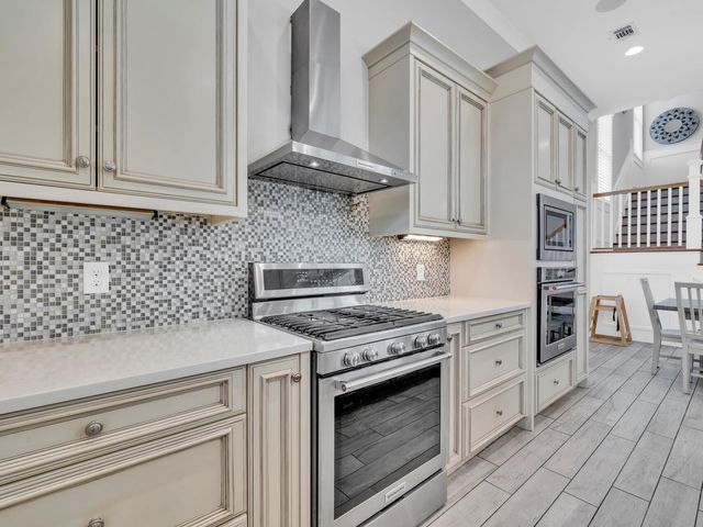 29 Los Angeles Street, Miramar Beach, FL 32550