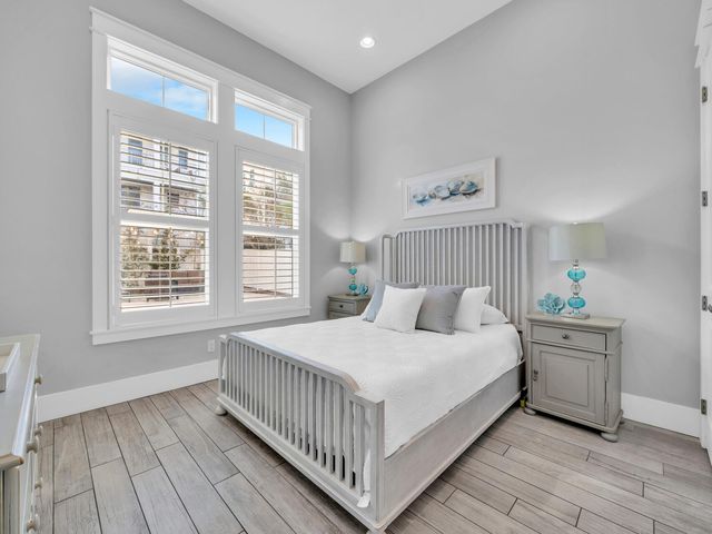 29 Los Angeles Street, Miramar Beach, FL 32550