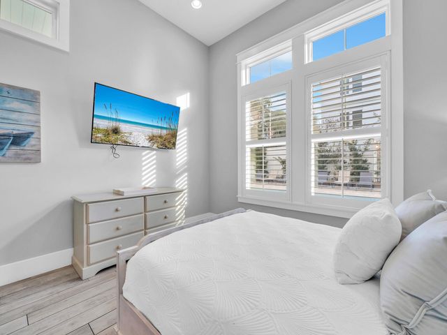 29 Los Angeles Street, Miramar Beach, FL 32550