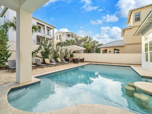 29 Los Angeles Street, Miramar Beach, FL 32550