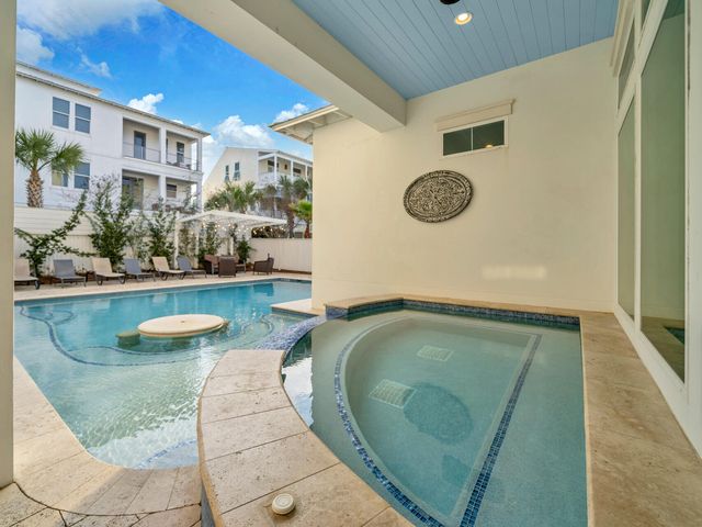 29 Los Angeles Street, Miramar Beach, FL 32550