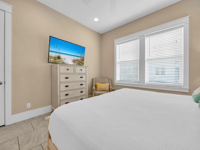 29 Los Angeles Street, Miramar Beach, FL 32550