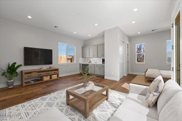 2982 Saddle Peak Drive, Reno, NV 89521