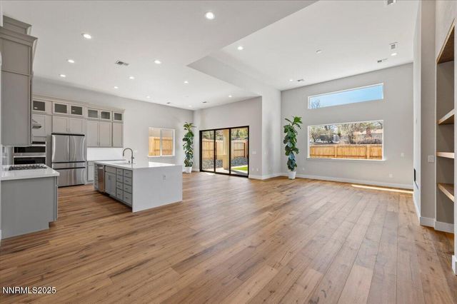 2982 Saddle Peak Drive, Reno, NV 89521