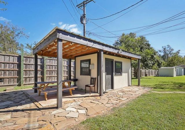 201 S Kansas Avenue F, League City, TX 77573