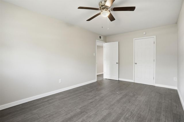 201 S Kansas Avenue F, League City, TX 77573