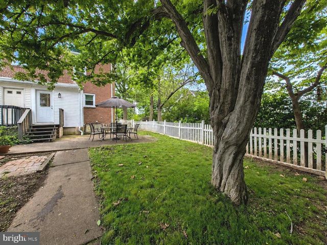 209 S 4TH ST, North Wales, PA 19454