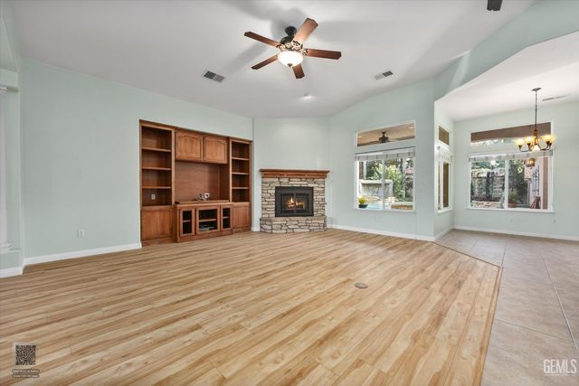 11305 Champions Avenue, Bakersfield, CA 93312