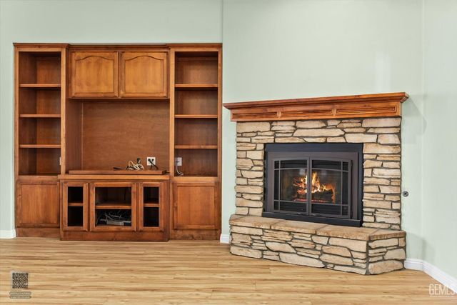 11305 Champions Avenue, Bakersfield, CA 93312