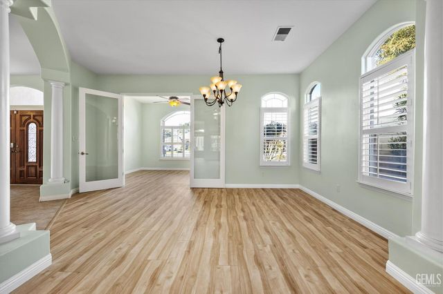 11305 Champions Avenue, Bakersfield, CA 93312