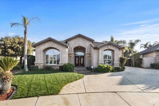 11305 Champions Avenue, Bakersfield, CA 93312