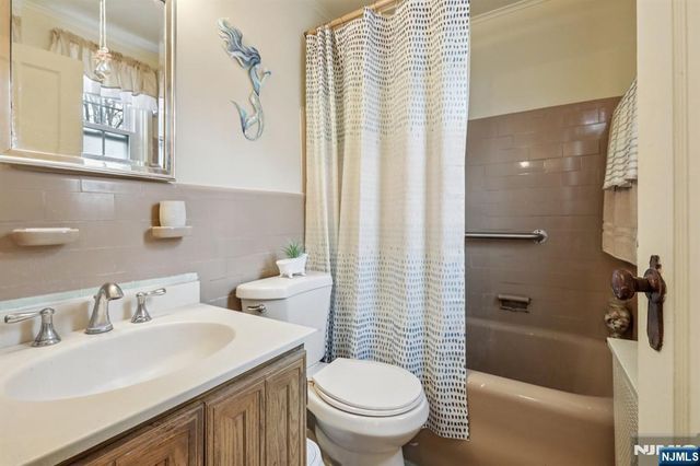 45 Marlboro Road, Clifton, NJ 07012