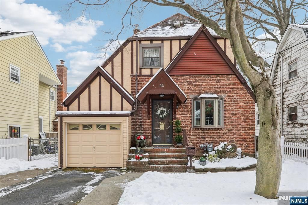 45 Marlboro Road, Clifton, NJ 07012