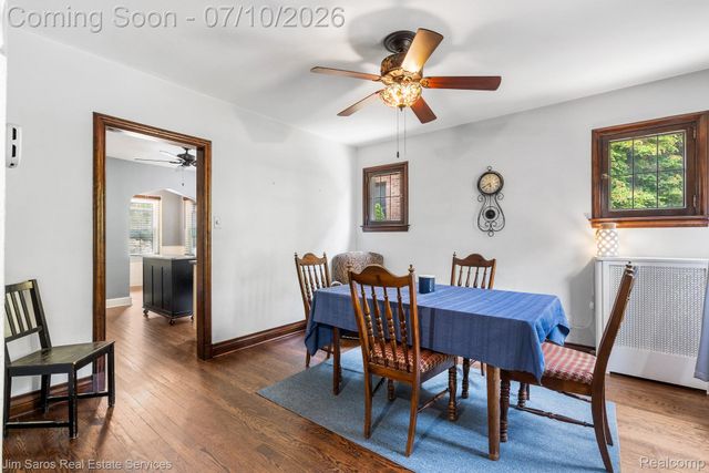 1421 Yorkshire Road, Grosse Pointe Park, MI 48230