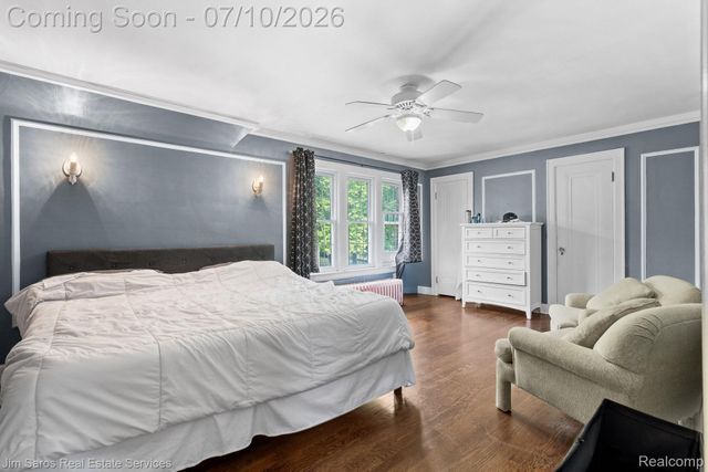 1421 Yorkshire Road, Grosse Pointe Park, MI 48230