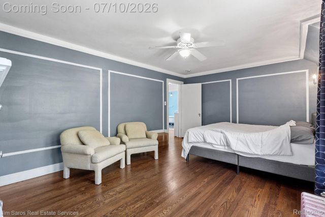 1421 Yorkshire Road, Grosse Pointe Park, MI 48230