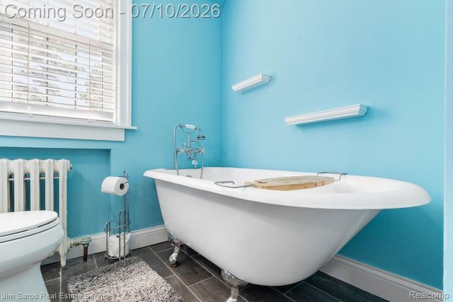 1421 Yorkshire Road, Grosse Pointe Park, MI 48230