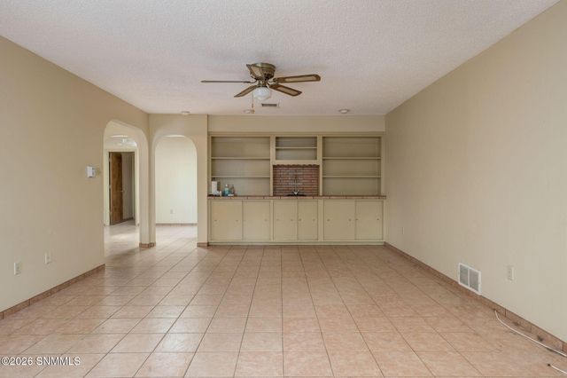 1716 Pomona Drive, Las Cruces, NM 88011