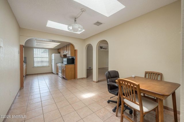 1716 Pomona Drive, Las Cruces, NM 88011