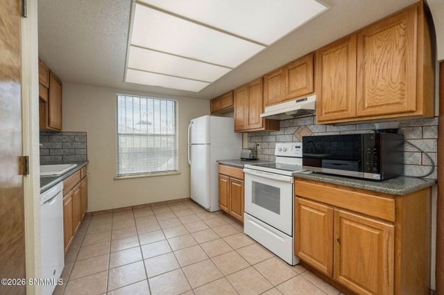 1716 Pomona Drive, Las Cruces, NM 88011