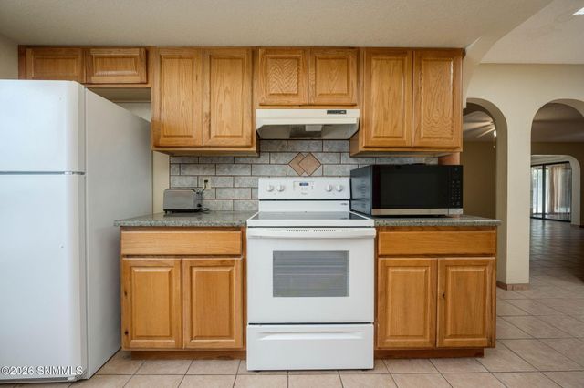 1716 Pomona Drive, Las Cruces, NM 88011
