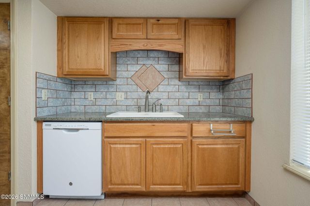 1716 Pomona Drive, Las Cruces, NM 88011