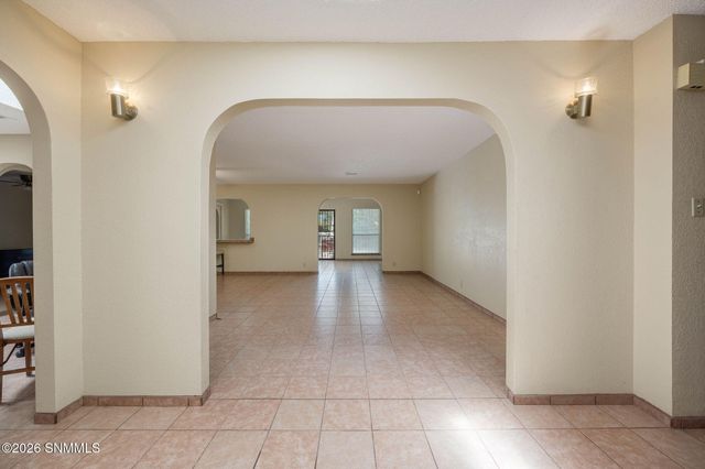 1716 Pomona Drive, Las Cruces, NM 88011
