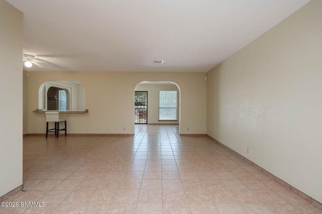 1716 Pomona Drive, Las Cruces, NM 88011