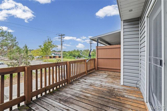 1728 Forest Hills Drive B, St Charles, MO 63303